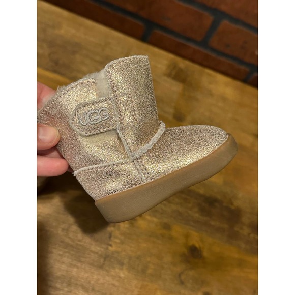 Ugg Keelan Rose Gold Metallic Baby Ugg Boots Size 0/1 - Picture 5 of 8
